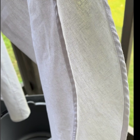 White linen jumpsuit with tulip cut legs - Picture 4 of 5